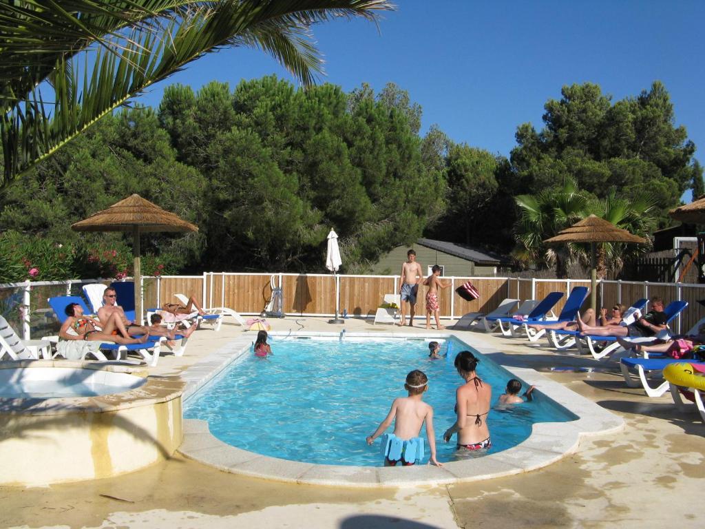 Parc Residentiel Les Hauts De Baldy Agde Exterior foto